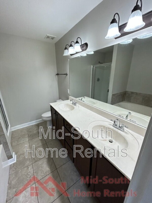 Building Photo - 8894 Smith Ranch Dr
