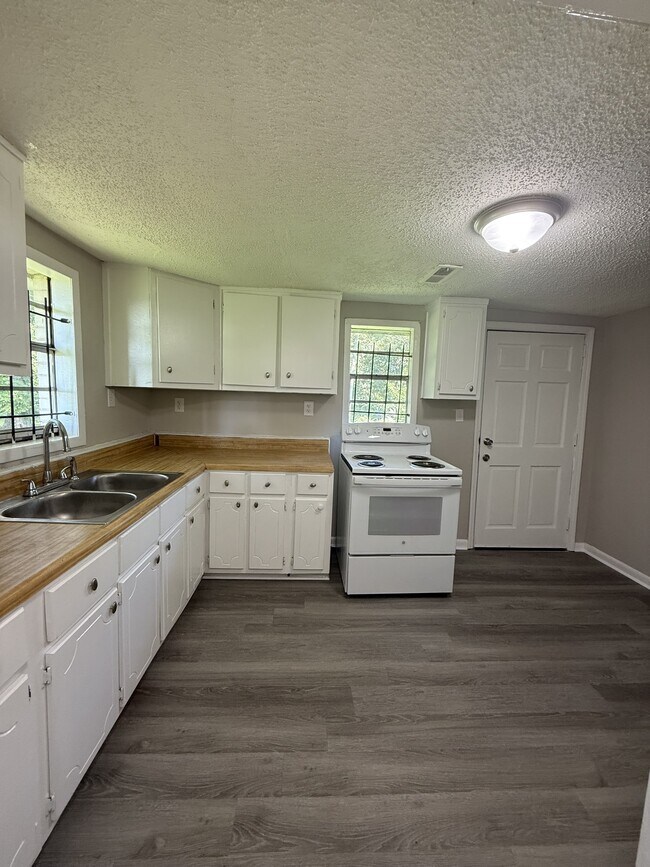 Building Photo - 9720 Westfield Pl