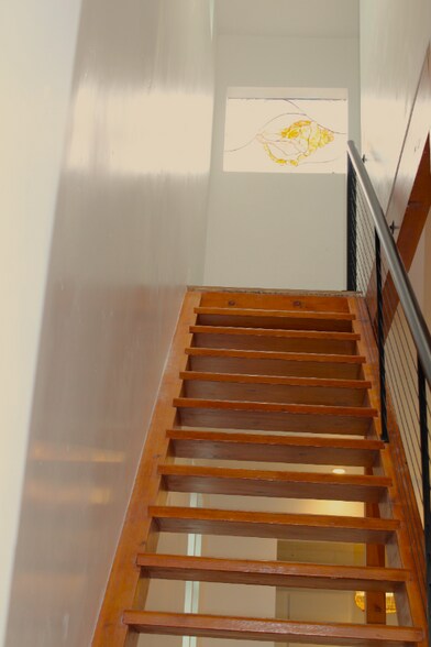 Building Photo - 520 10th St