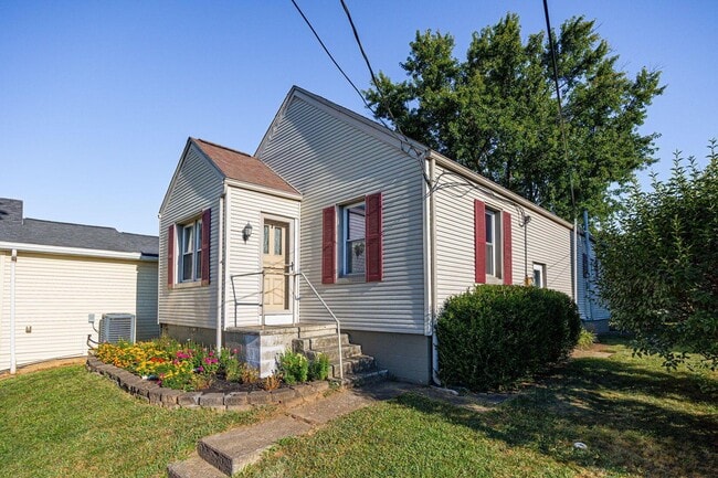 Building Photo - 334 Lancaster Pike