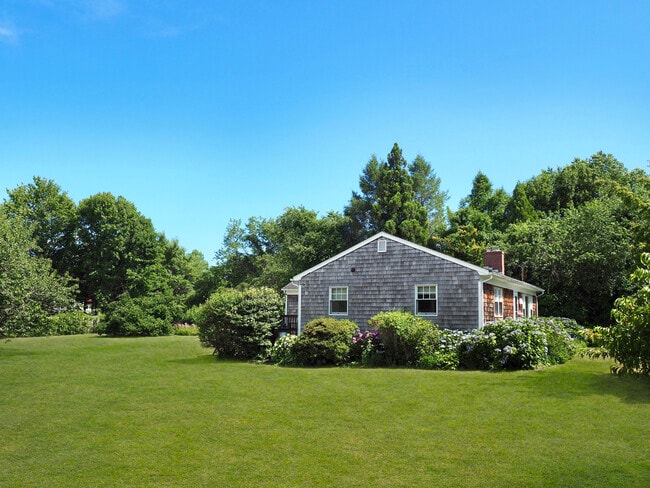 Building Photo - 9 Sandpiper Rd