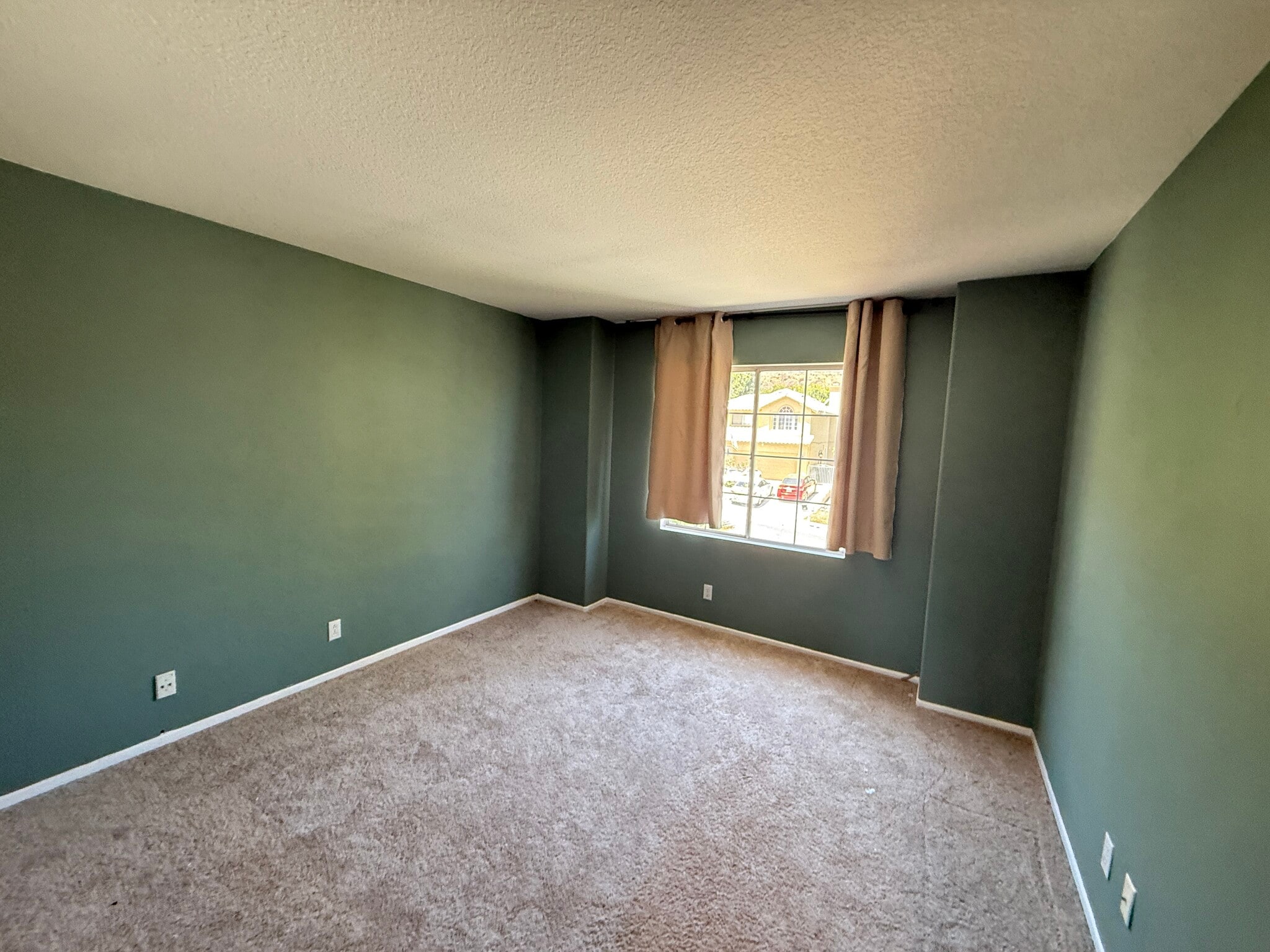 Building Photo - 2144 Wild Canyon Dr