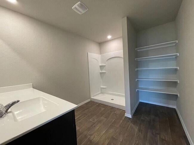 Building Photo - 15200 Siberian Elm Ln