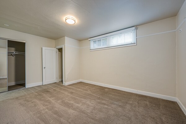 Building Photo - 5026 22nd Ave NE