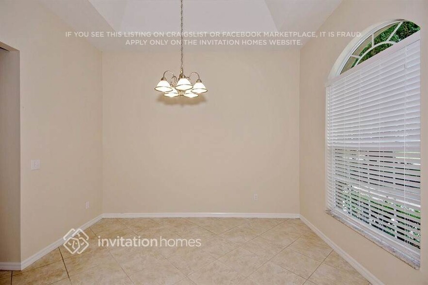 Building Photo - 371 Lynbrooke Ln