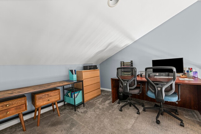 Building Photo - 3836 Lesia Dr