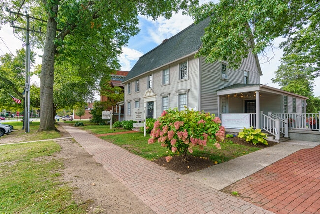 Building Photo - 24 Hartford Ave