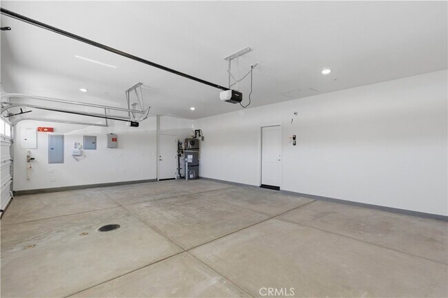 Building Photo - 11647 Saddleback Dr