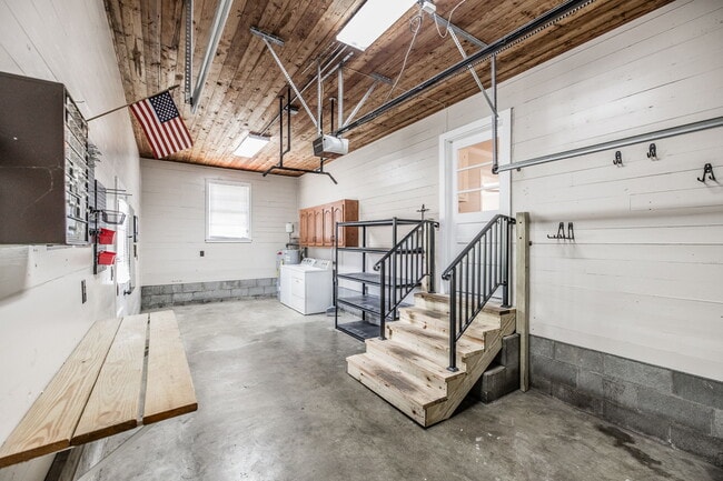 Building Photo - 336 Allen Dr