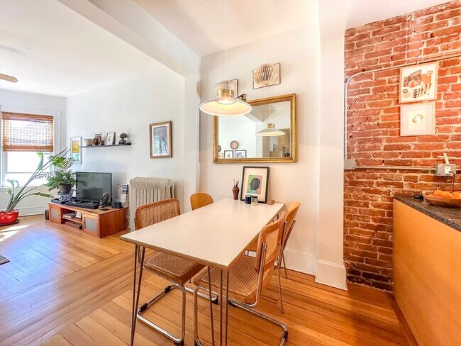 Building Photo - 34 Stanton Rd