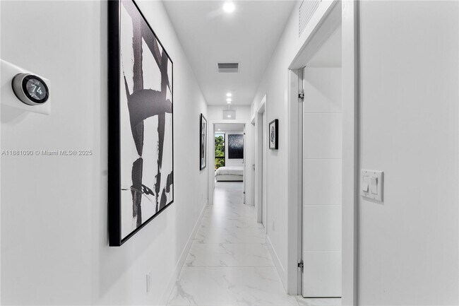 Building Photo - 4364 Alton Rd