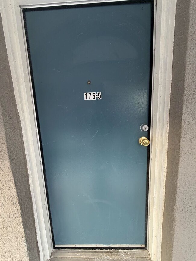 Building Photo - 171 S 17th St