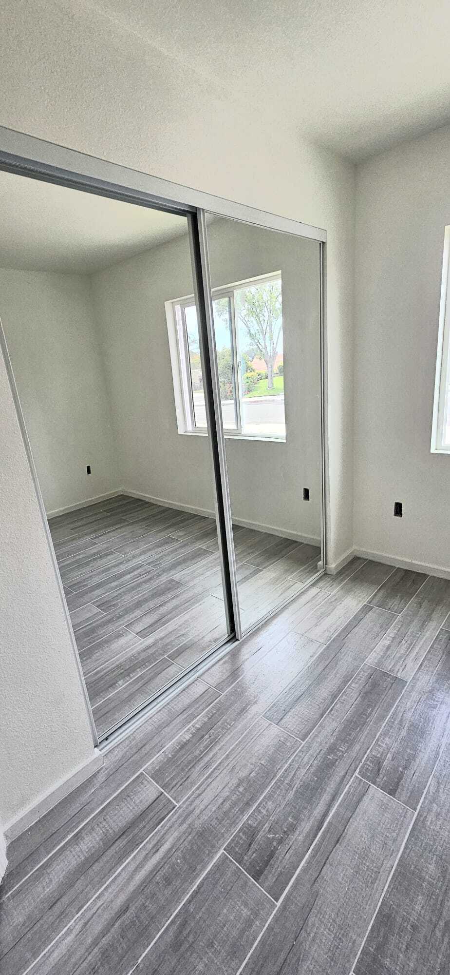 Building Photo - 25400 Sand Creek Trl
