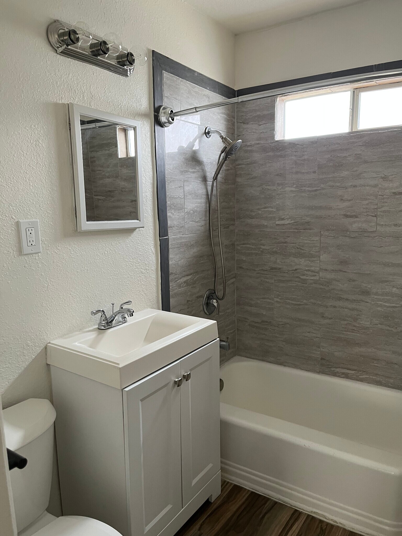 Building Photo - 16016 S Harvard Blvd