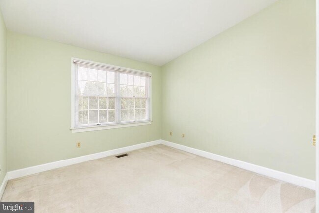 Building Photo - 8165 Madrillon Ct