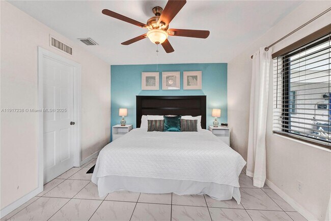 Building Photo - 1704 Rodman St