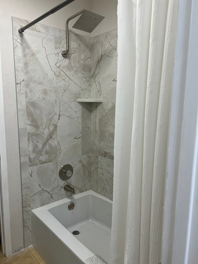 Building Photo - 2226 Rippling Rill St