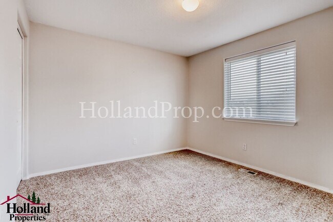 Building Photo - Beautiful 4 Bedroom Home in Excellent Beaverton Location!