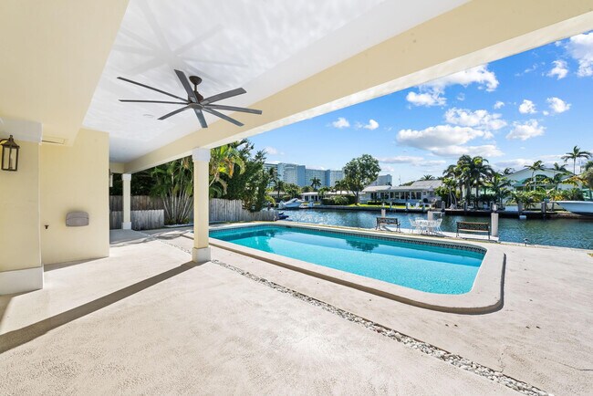 Building Photo - 2612 Marion Dr