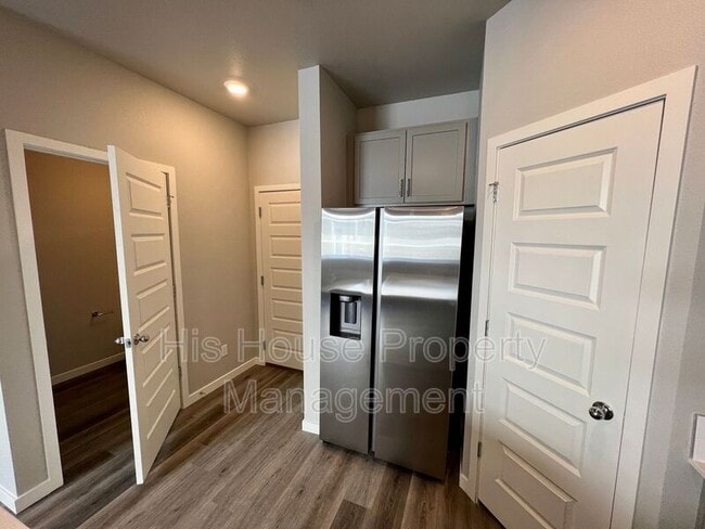 Building Photo - 1353 Reynolds St