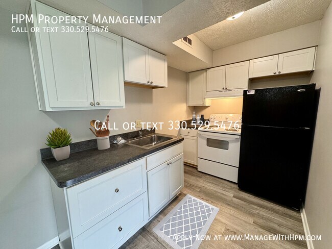 Building Photo - 4225 Middlebranch Ave NE