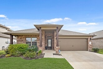 Building Photo - 1511 Maple Rdg Dr