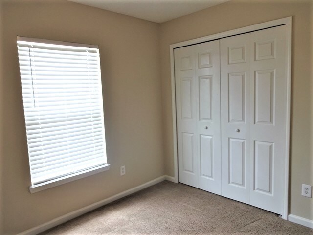 Building Photo - 6486 Hannah Stables Dr