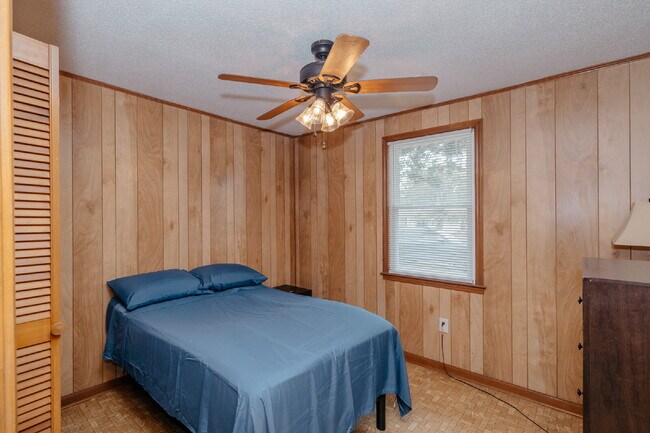 Building Photo - Fully Furnished Charleston Rental Near Folly Beach – Utilities Included | $3,100/Month