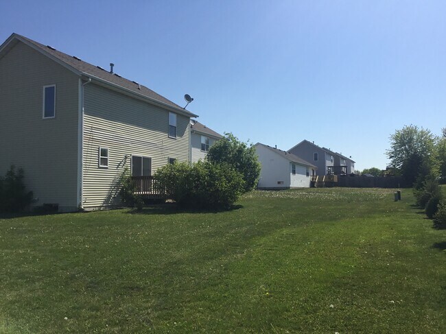 Building Photo - 3007 Bauer Dr
