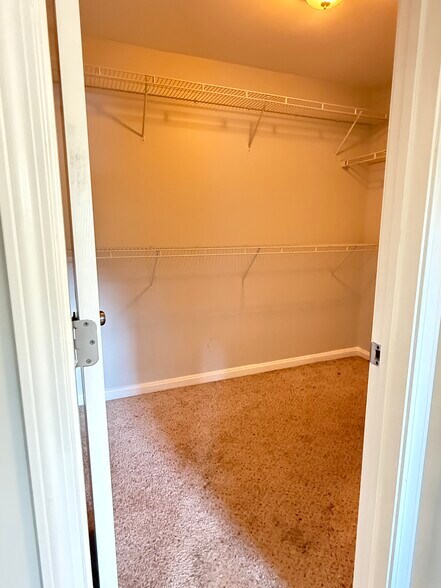 Walk in Closet - 2637 Semmes St