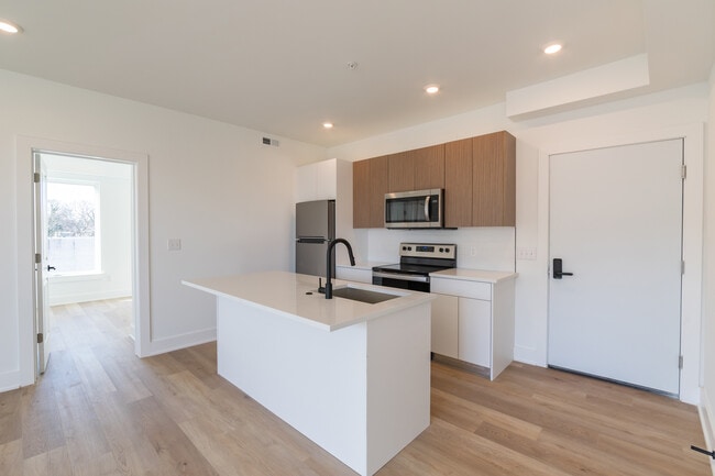 Building Photo - 5900 Germantown (The Premiere)