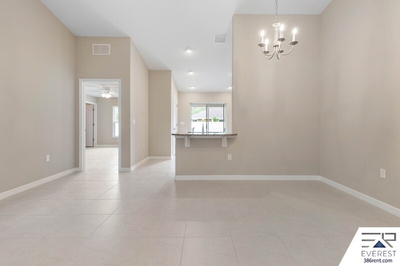 Building Photo - 16 Squanto Pl