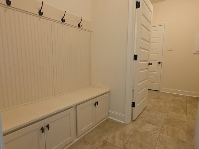 Building Photo - 228 Pumprock Dr