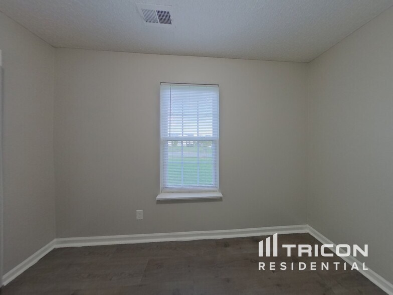 Building Photo - 9923 Austin Samuel Pl