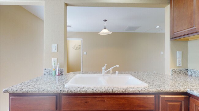 Building Photo - 10602 W Hidden Lake Ln