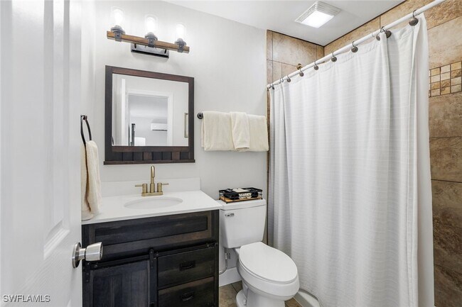 Building Photo - 3561 Thomasson Dr