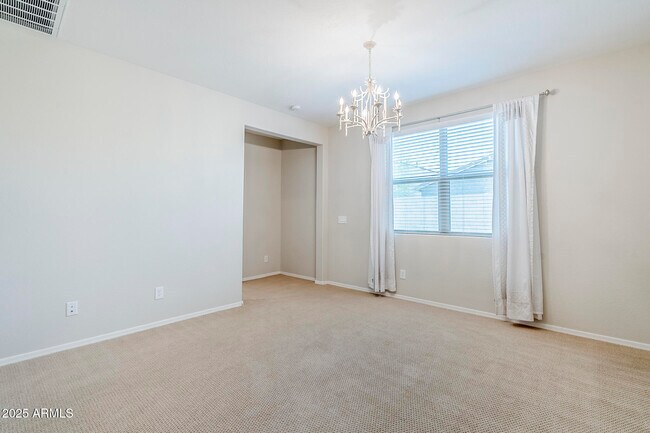 Building Photo - 9910 E Theia Dr