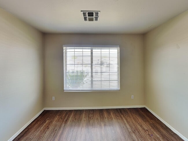 Building Photo - 2510 N 106th Ave