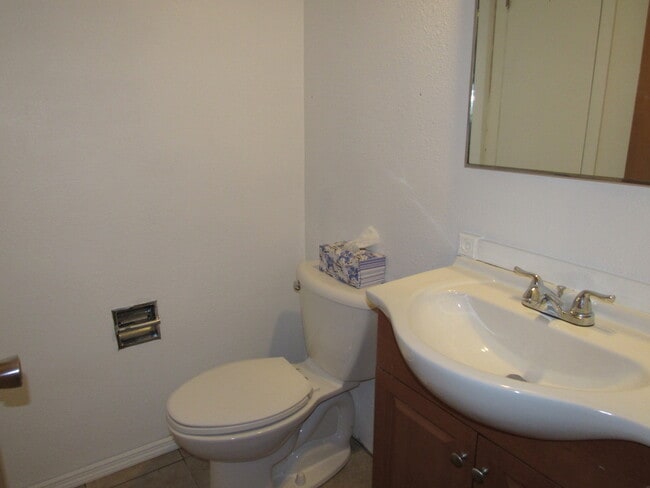 Building Photo - 345 8th St