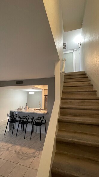 Building Photo - 8625 E Belleview Pl