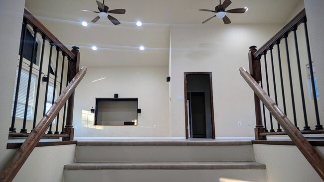 Building Photo - 3580 Wildwood Dr