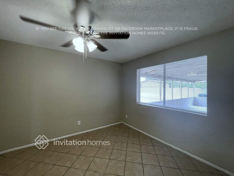 Building Photo - 9018 W Sells Dr