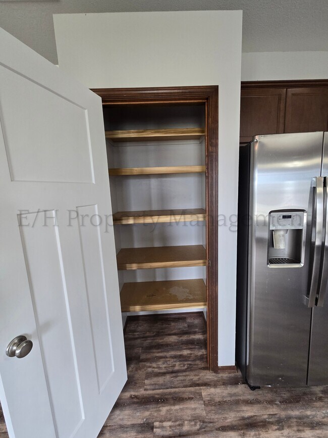 Building Photo - 5917 Millsboro St