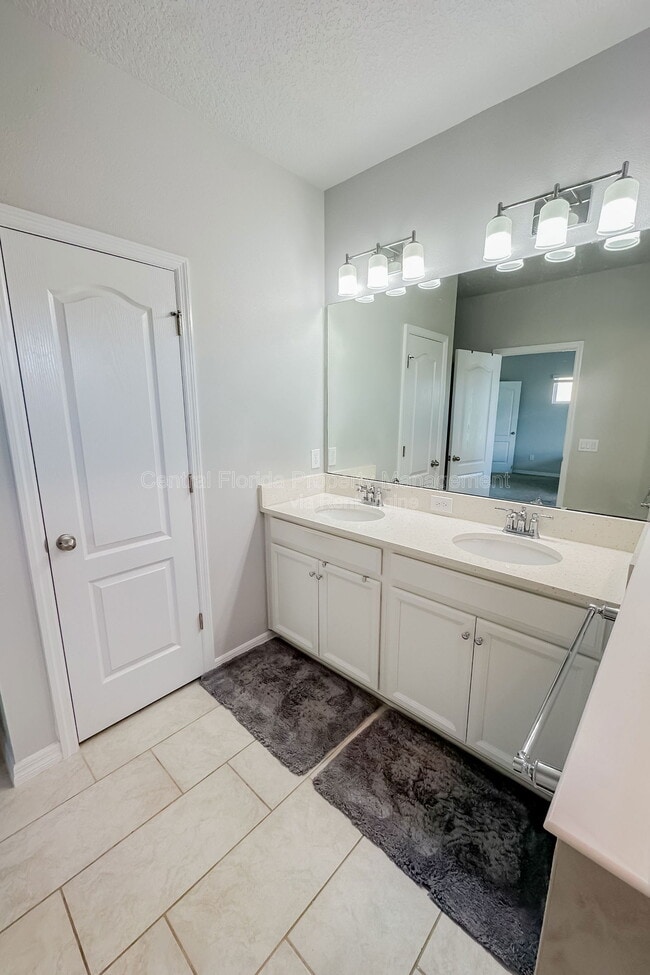 Building Photo - 4288 Hibiscus Bloom Dr