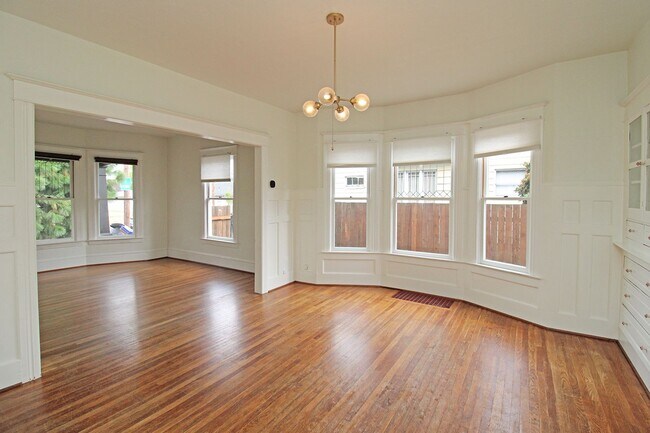 Building Photo - 7126 N Lombard St