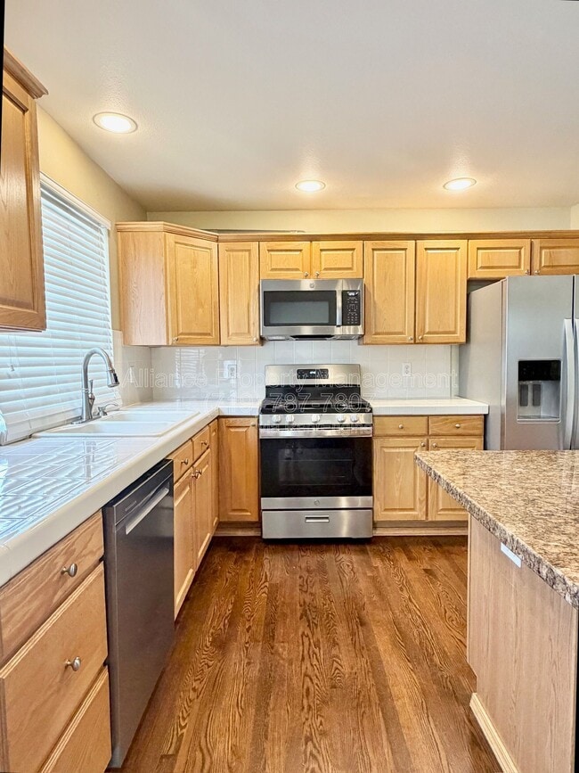 Building Photo - 2825 Dristol Dr