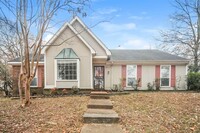 Building Photo - 8915 Lanthorn Cove