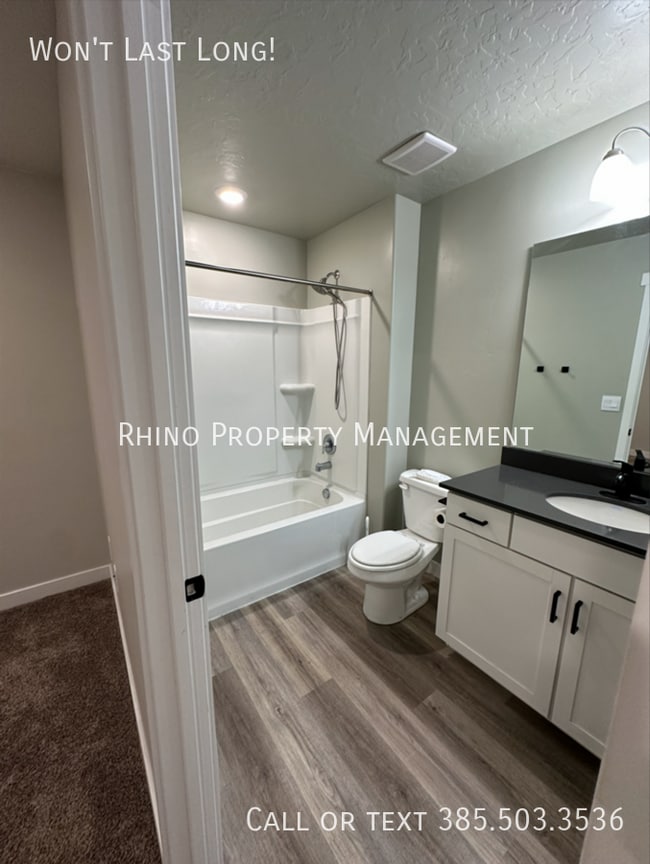 Building Photo - 429 N Northshore Dr