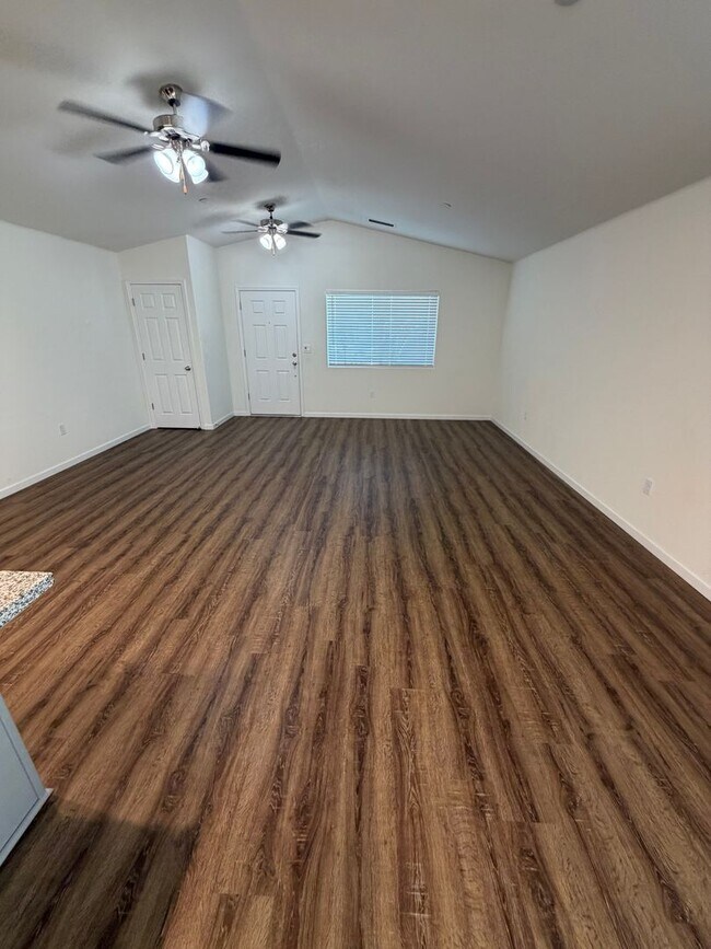 Building Photo - Brand new home in Madera Ca