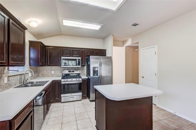 Building Photo - 11308 Los Comancheros Rd